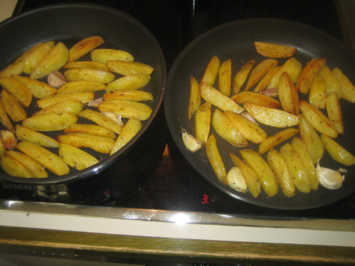 Kümmelkartoffeln aus der Pfanne